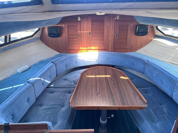 Scand 27 Adriatic 2x Volvo Penta Ad30 Diesel 10 of 11