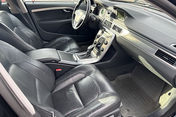 Volvo V70 10 of 20
