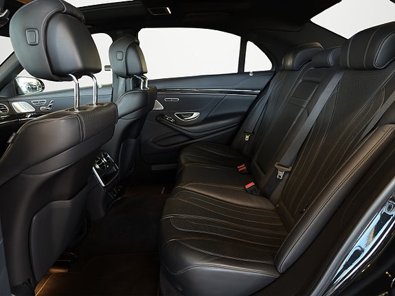 Mercedes-Benz S560 14 of 20