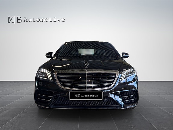 Mercedes-Benz S560 2 of 5