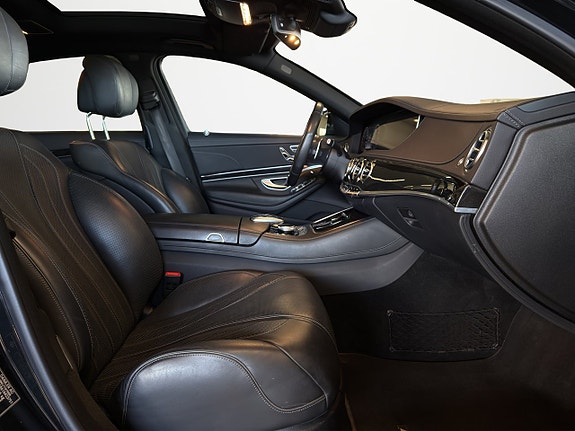Mercedes-Benz S560 15 of 20