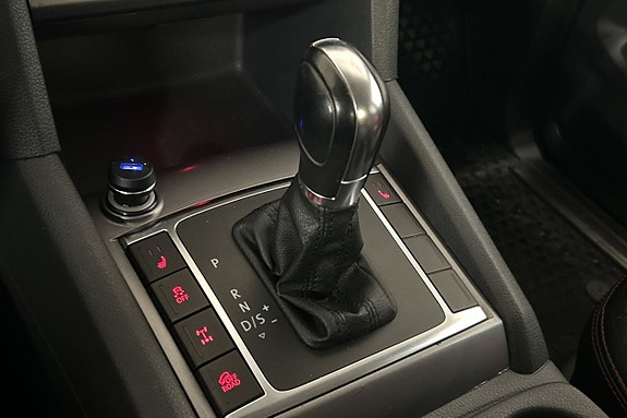 Volkswagen Amarok 14 of 23