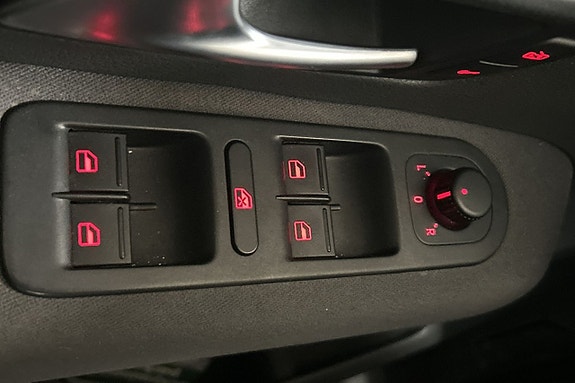 Volkswagen Amarok 17 of 23