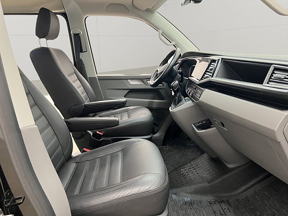 Volkswagen Transporter 26 of 30