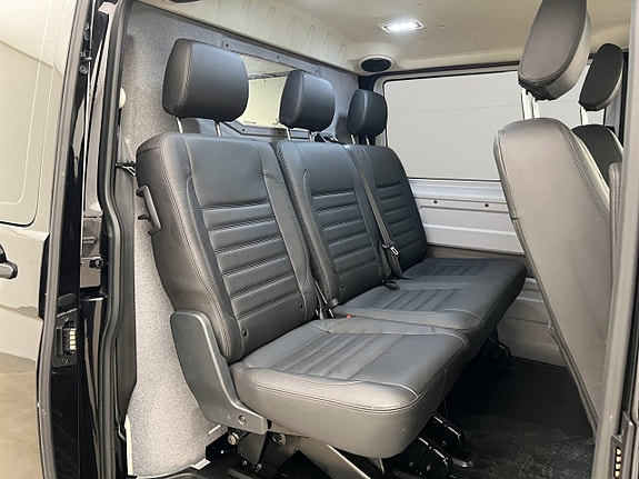 Volkswagen Transporter 25 of 30