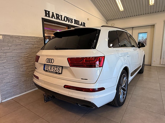 Audi Q7 22 of 23