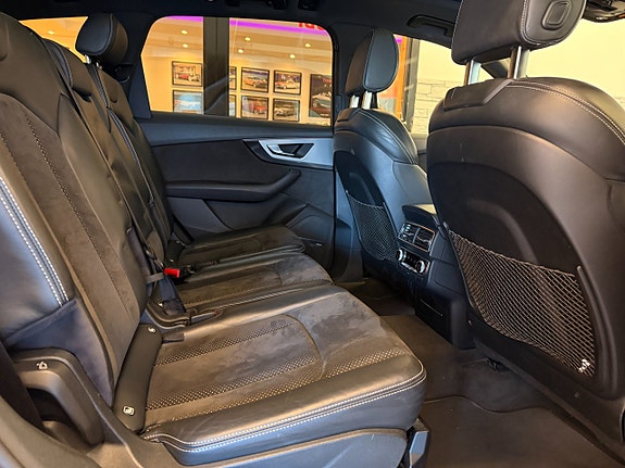 Audi Q7 13 of 23