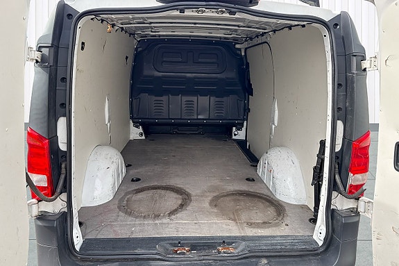 Mercedes-Benz Vito 109 14 of 14