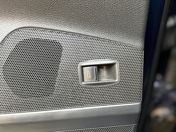 Volkswagen Passat 19 of 27