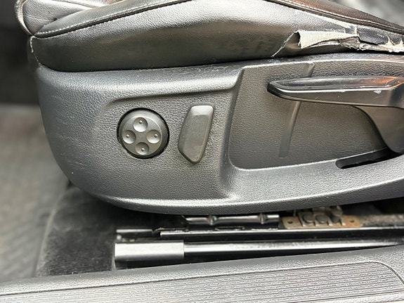 Volkswagen Passat 14 of 27
