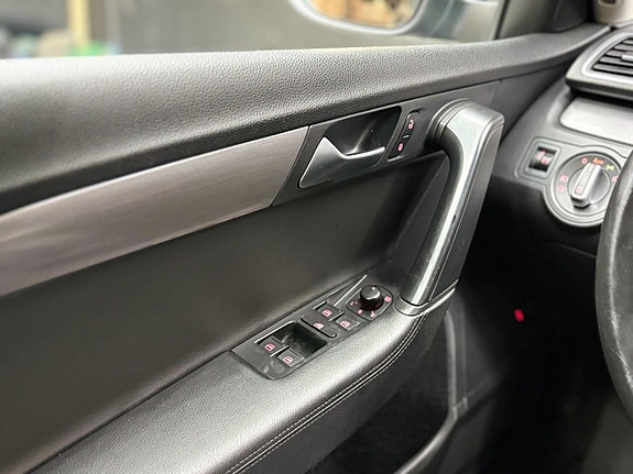 Volkswagen Passat 27 of 27