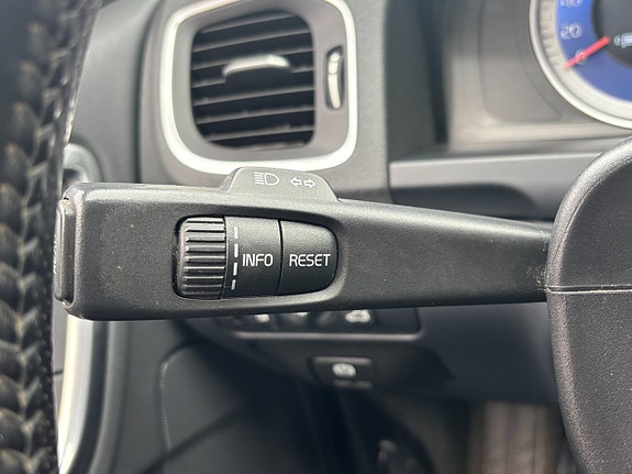 Volvo V60 22 of 23