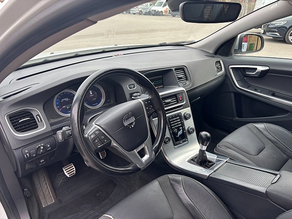 Volvo V60 11 of 23