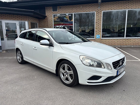 Volvo V60 7 of 23
