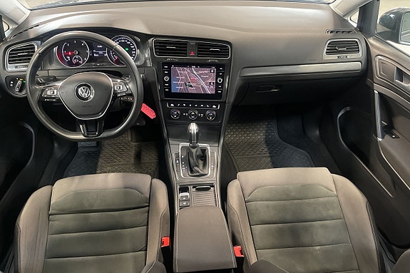 Volkswagen Golf VII 10 of 12
