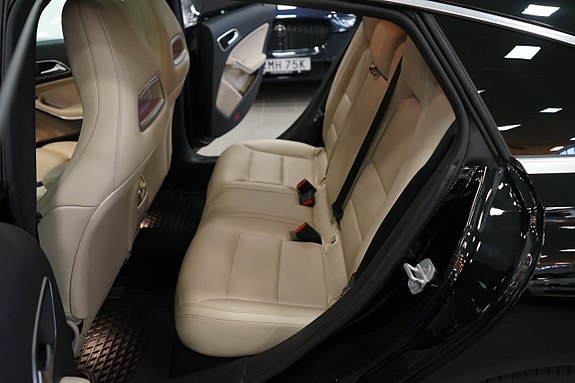 Mercedes-Benz CLA200 d 12 of 20