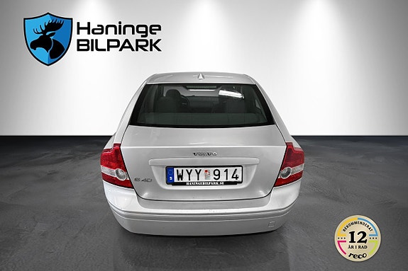 Volvo S40 8 of 18