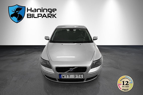 Volvo S40 3 of 18