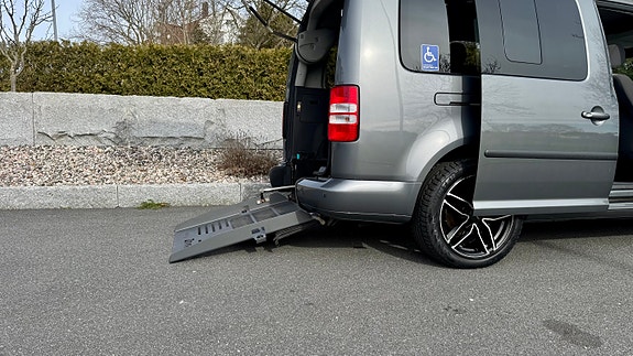 Volkswagen Caddy Maxi 12 of 30