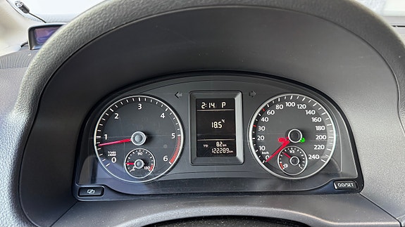Volkswagen Caddy Maxi 29 of 30