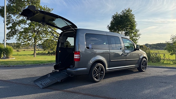 Volkswagen Caddy Maxi 30 of 30