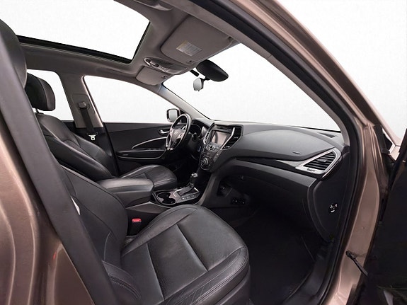 Hyundai Santa Fe 11 of 27