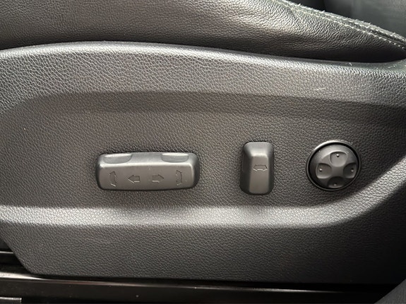 Hyundai Santa Fe 13 of 27