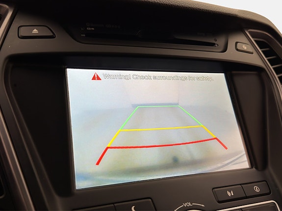 Hyundai Santa Fe 18 of 27