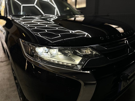 Mitsubishi Outlander 8 of 23