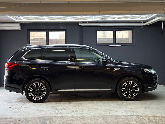 Mitsubishi Outlander 6 of 23