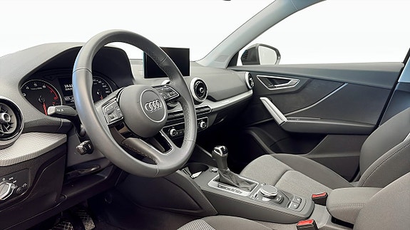 Audi Q2 7 of 13