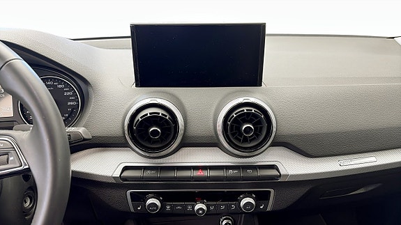 Audi Q2 9 of 13