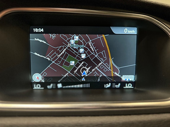 Volvo V40 Cross Country 10 of 13