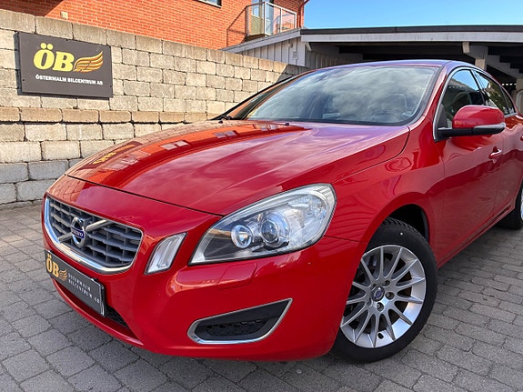 Volvo S60 3 of 25