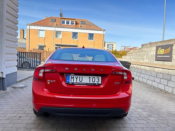 Volvo S60 12 of 25