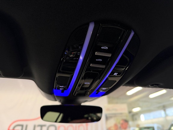 Porsche Panamera 4 24 of 24