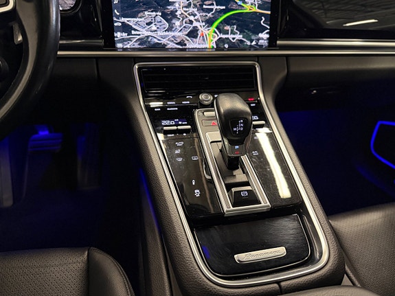 Porsche Panamera 4 19 of 24