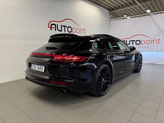 Porsche Panamera 4 10 of 24