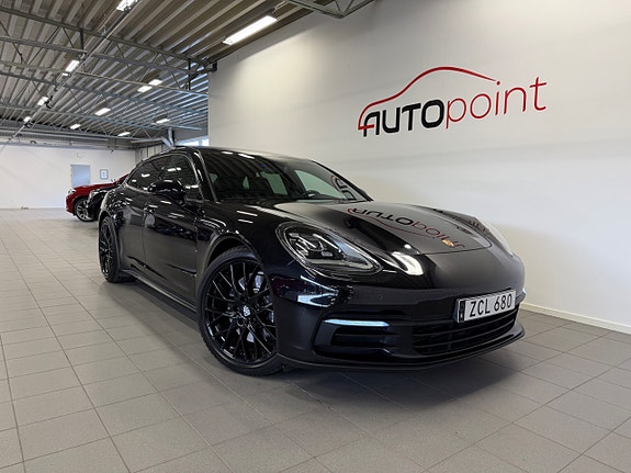 Porsche Panamera 4 12 of 24