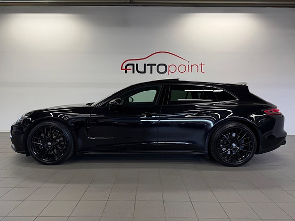 Porsche Panamera 4 5 of 5