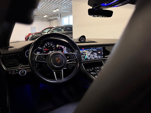 Porsche Panamera 4 7 of 24