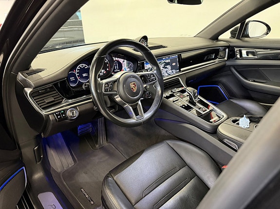 Porsche Panamera 4 6 of 24