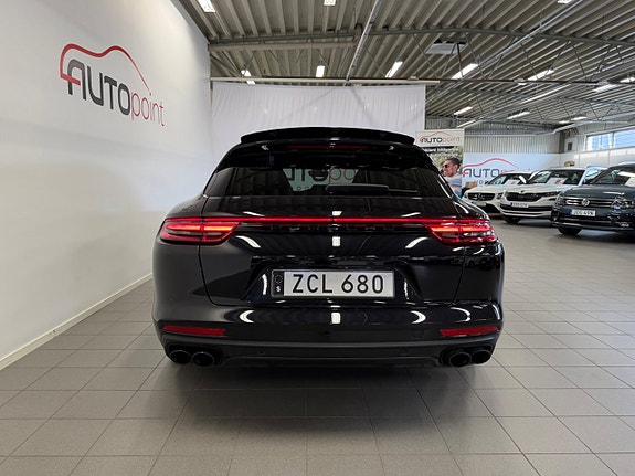 Porsche Panamera 4 9 of 24