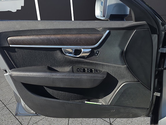 Volvo V90 Cross Country 11 of 18