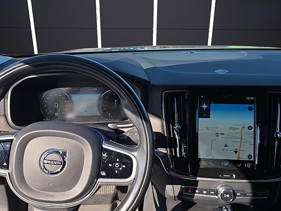 Volvo V90 Cross Country 13 of 18