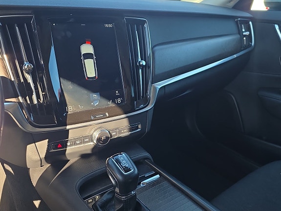 Volvo V90 Cross Country 15 of 18