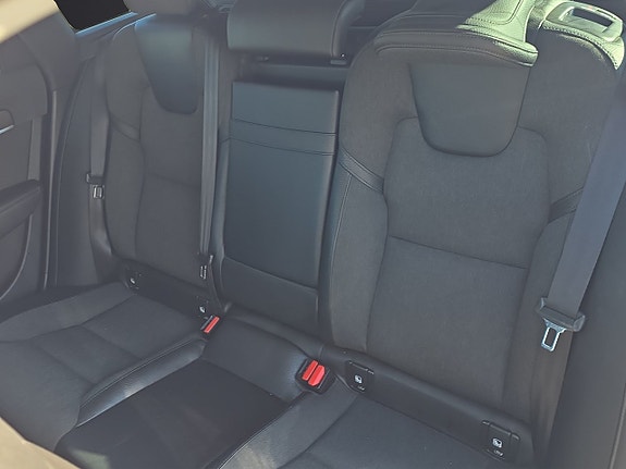 Volvo V90 Cross Country 12 of 18