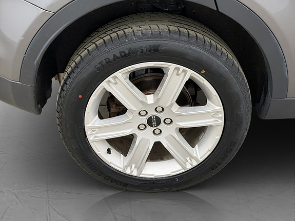 Land Rover Discovery Sport 25 of 28