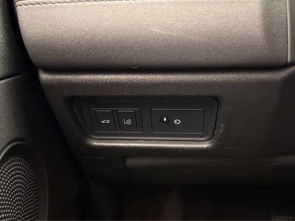 Land Rover Discovery Sport 14 of 28