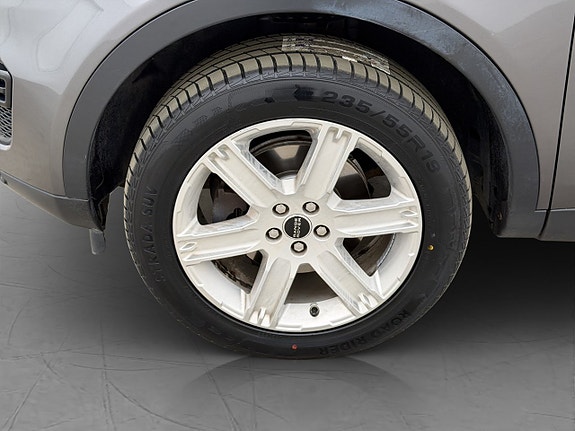 Land Rover Discovery Sport 27 of 28